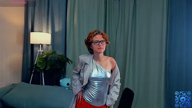 EdlinGathright online show from 10-27-25, 04:16