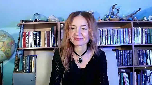 Foxilady357 online show from 10-31-25, 03:35