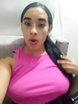 Valenn fernandez online show from 04-01-26, 12:00
