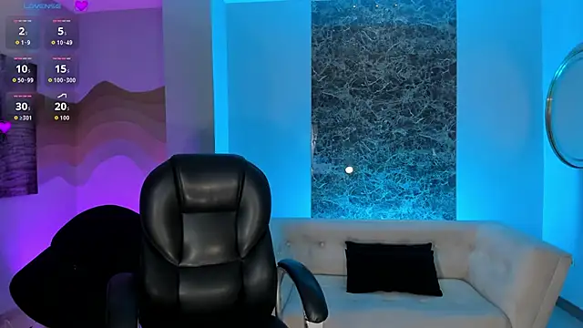 SophieHouston  online show from 11-18-25, 03:56