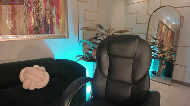 MilaLawrence online show from 02-26-26, 12:15