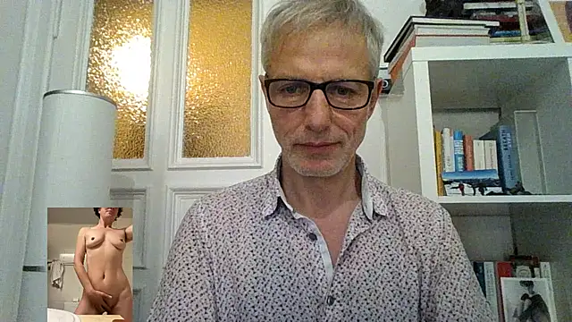 Snapshot of SexyLeon8 chatting on 02-17-25, 09:19 SexyLeon8 online show from 02-17-25, 09:19