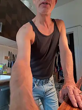 Snapshot of SexyLeon8 chatting on 09-10-25, 05:51 SexyLeon8 online show from 09-10-25, 05:51