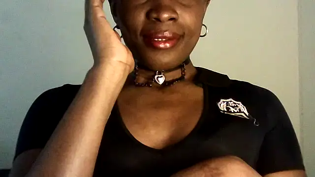 Chatdoll2 online show from 03-18-26, 12:08