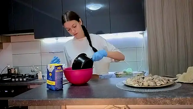 Pisypussy online show from 11-26-25, 04:08