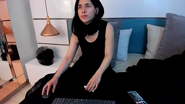 Snapshot of Ashkoreh chatting on 05-29-26, 07:45 Ashkoreh online show from 05-29-26, 07:45