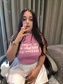 LilMisIndianx online show from 09-25-25, 08:40