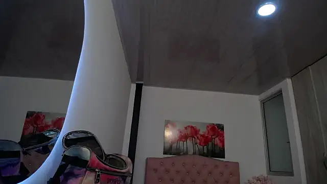 pinky f00x online show from 11-27-25, 07:49