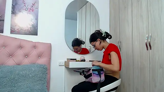 pinky f00x online show from 12-21-25, 07:43