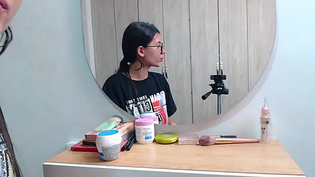 pinky f00x online show from 03-12-26, 07:42