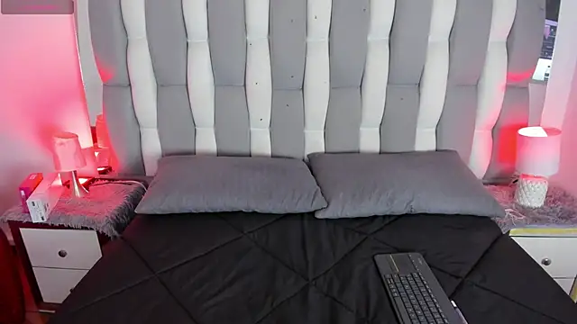 Adaara Rey online show from 10-06-25, 08:06