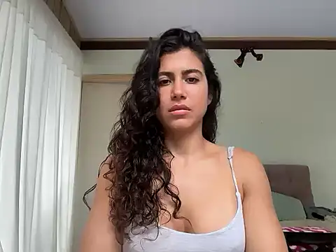 Snapshot of deusaludovica chatting on 05-26-26, 06:04 deusaludovica online show from 05-26-26, 06:04