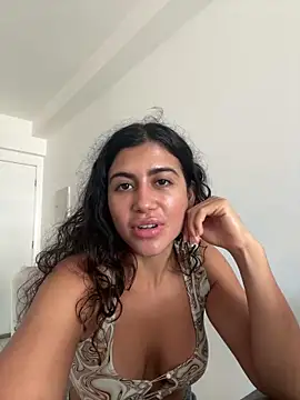 Snapshot of deusaludovica chatting on 06-22-26, 12:46 deusaludovica online show from 06-22-26, 12:46