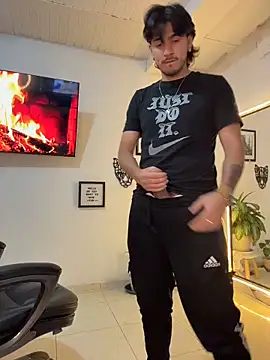 Elian savoy online show from 10-31-25, 02:01