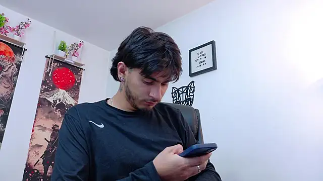 Snapshot of Elian_savoy chatting on 07-17-26, 03:46 Elian savoy online show from 07-17-26, 03:46