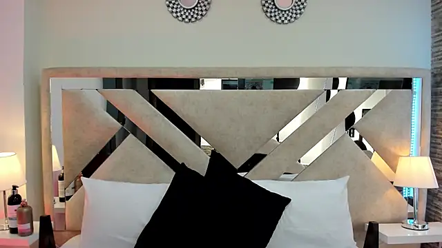 ximena vasquez8 online show from 04-13-26, 03:56