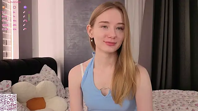 ElvinaRose online show from 11-17-25, 02:06