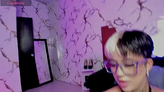 Rebeka-baker online show from 09-19-25, 02:24