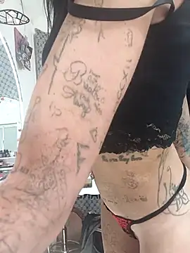 Snapshot of Tannedtattooed69 chatting on 05-28-26, 08:44 Tannedtattooed69 online show from 05-28-26, 08:44