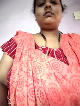 Cute Amiya online show from 10-27-25, 08:18