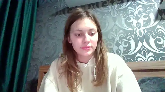 Baby Mon online show from 10-28-25, 04:27