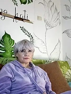 Catty Lady online show from 02-07-26, 08:45