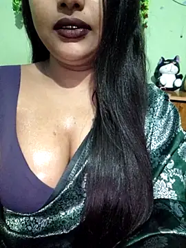 Snapshot of JIYA-04 chatting on 02-15-26, 03:42 JIYA-04 online show from 02-15-26, 03:42