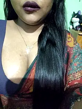 Snapshot of JIYA-04 chatting on 03-19-26, 06:23 JIYA-04 online show from 03-19-26, 06:23