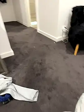 Reacher110565 online show from 10-17-25, 09:34