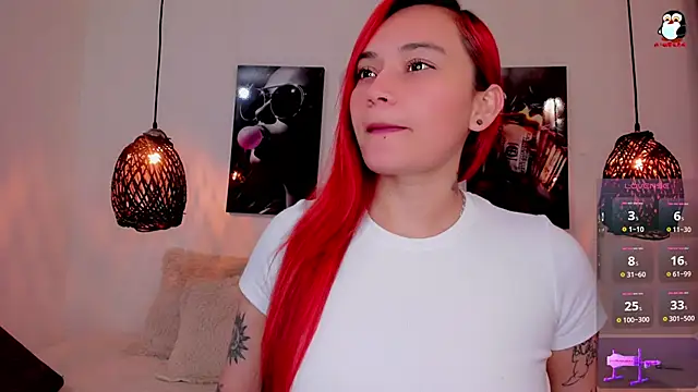 Snapshot of luna_lobooo chatting on 10-21-25, 06:30 luna lobooo online show from 10-21-25, 06:30