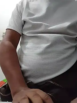 Snapshot of SOY0119DIEGO chatting on 02-23-26, 03:04 SOY0119DIEGO online show from 02-23-26, 03:04