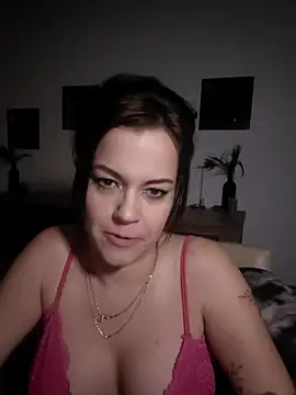 Foxy-Milfy online show from 10-20-25, 08:42