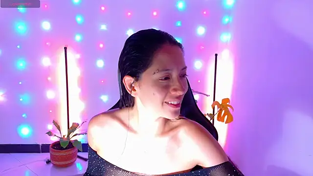Snapshot of Sarasavage chatting on 04-20-26, 03:04 Sarasavage online show from 04-20-26, 03:04