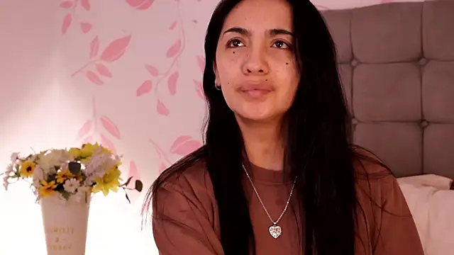 Snapshot of ana_riveros chatting on 06-15-26, 03:47 ana riveros online show from 06-15-26, 03:47