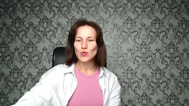 Kelly Kisss online show from 11-08-25, 12:27