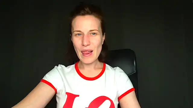 Kelly Kisss online show from 06-02-26, 11:34