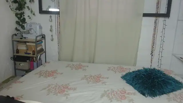 Snapshot of porndollbaby chatting on 06-11-26, 11:14 porndollbaby online show from 06-11-26, 11:14