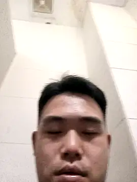 Snapshot of Bin77 chatting on 11-25-25, 04:01 Bin77 online show from 11-25-25, 04:01