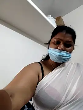 Snapshot of tamil_Miraclequeen chatting on 11-08-25, 01:39 tamil Miraclequeen online show from 11-08-25, 01:39