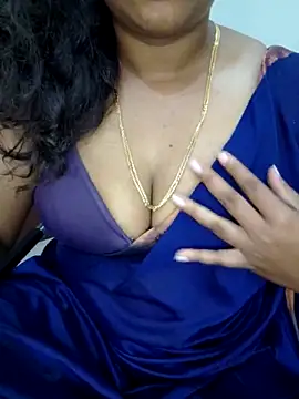 Snapshot of Anu_Reddy_10 chatting on 10-06-25, 07:17 Anu Reddy 10 online show from 10-06-25, 07:17