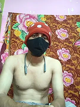 Snapshot of Seducing_couple chatting on 06-22-26, 09:17 Seducing couple online show from 06-22-26, 09:17