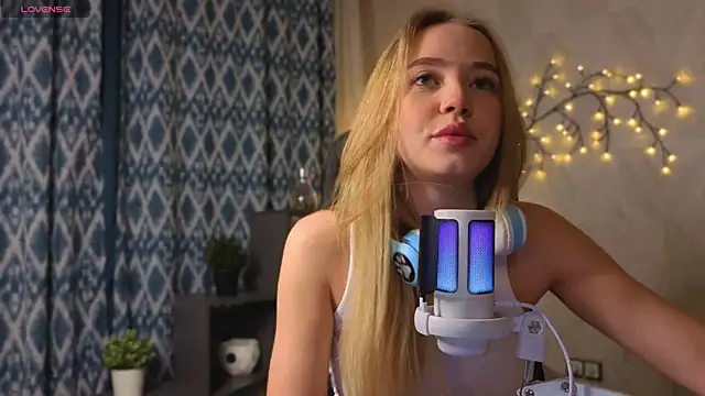 Anna mileer online show from 12-02-25, 01:22