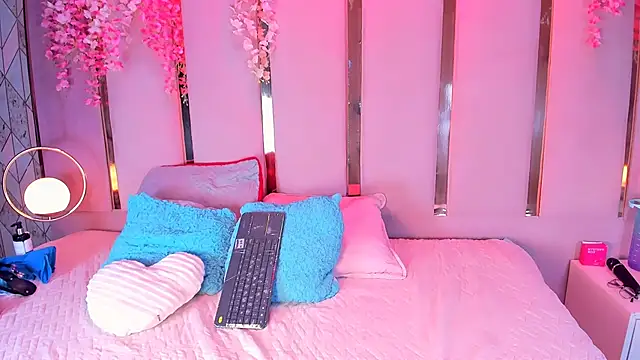 EmmaWilliam1 online show from 02-03-26, 06:40