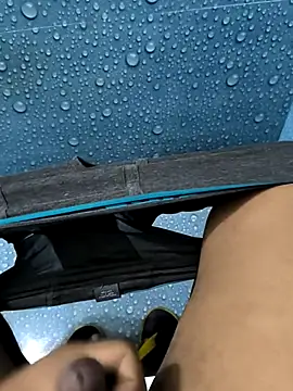 Snapshot of buntyk199 chatting on 02-05-26, 04:06 buntyk199 online show from 02-05-26, 04:06