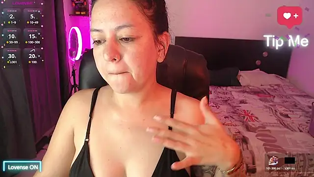 Abbyjoness21 online show from 11-07-25, 09:53