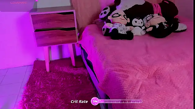 Alanaloiiss  online show from 10-31-25, 02:56