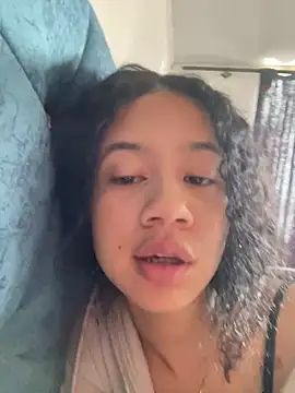 jadee8 online show from 04-12-26, 04:23