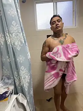 Snapshot of siilvestremx chatting on 11-14-25, 11:13 siilvestremx online show from 11-14-25, 11:13