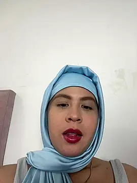 Snapshot of cala_borhan chatting on 07-10-26, 03:33 cala borhan online show from 07-10-26, 03:33