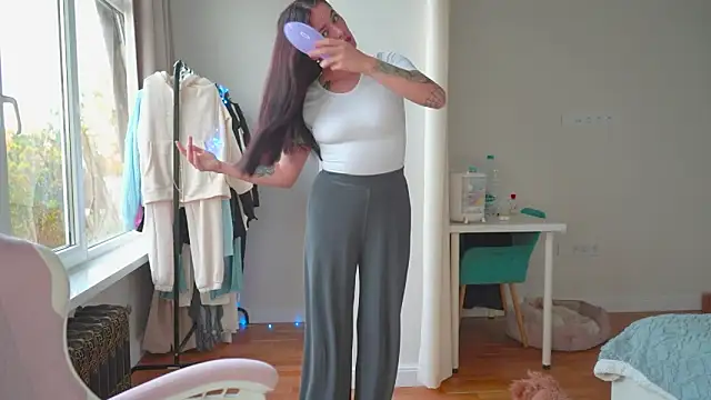 EwelynScott online show from 11-05-25, 06:57